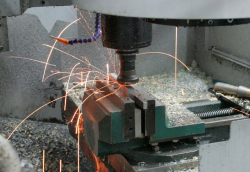 Фрезерная обработка на универсальном станке в Перми